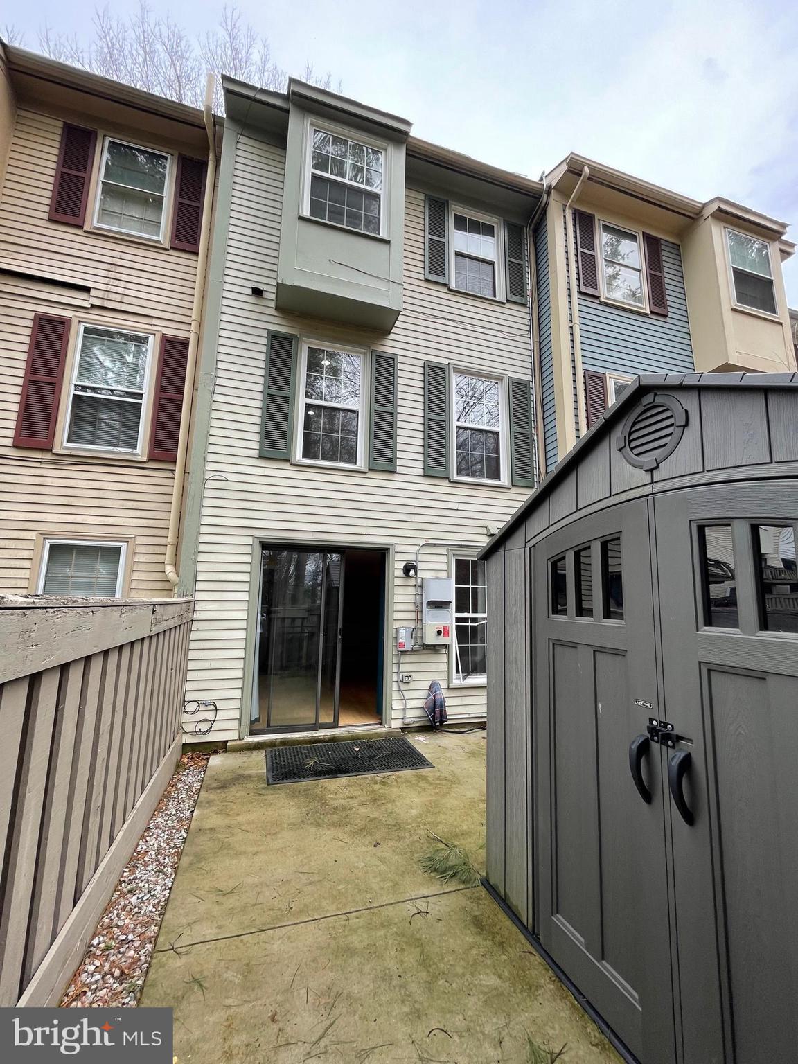 ESSEX PLACE - Residential