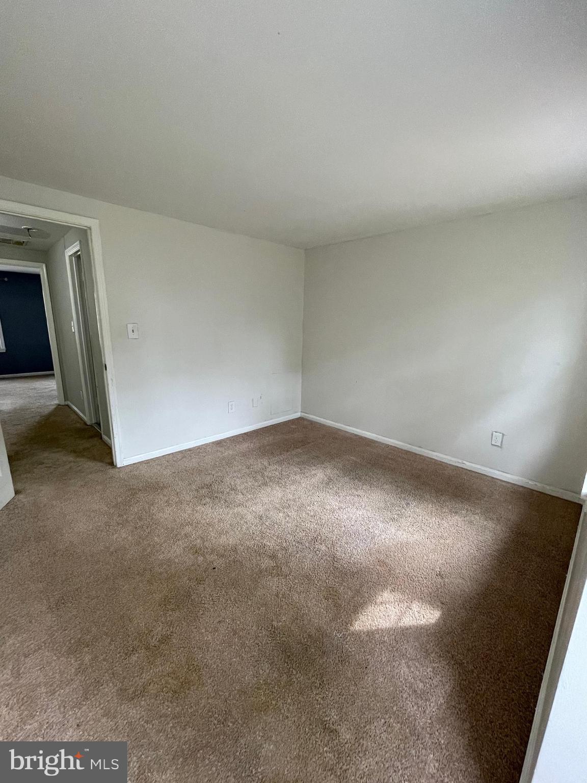 ESSEX PLACE - Residential