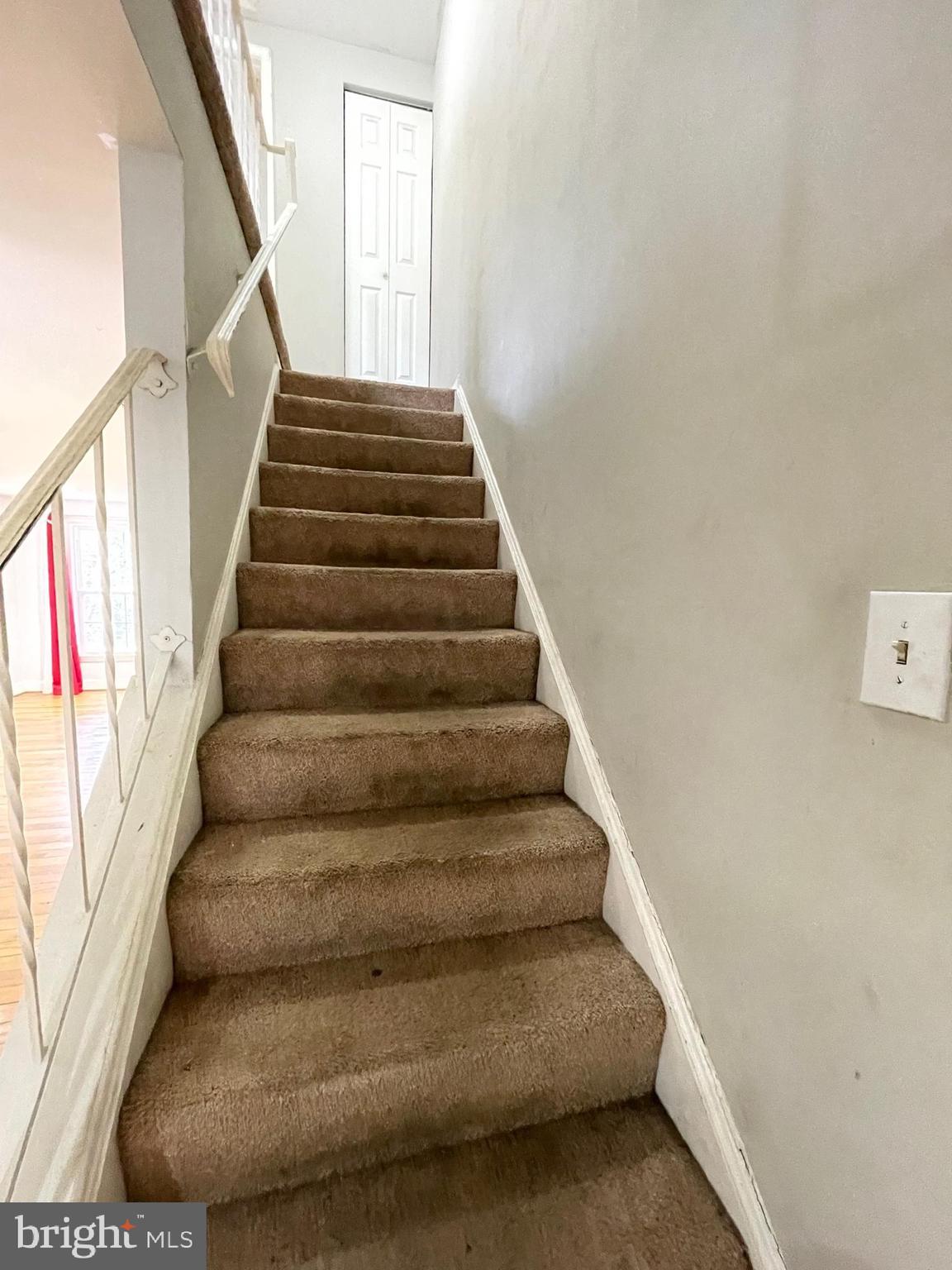 ESSEX PLACE - Residential