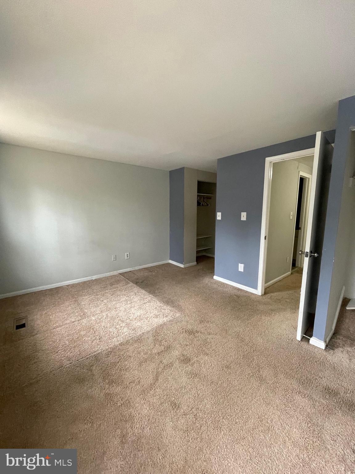 ESSEX PLACE - Residential