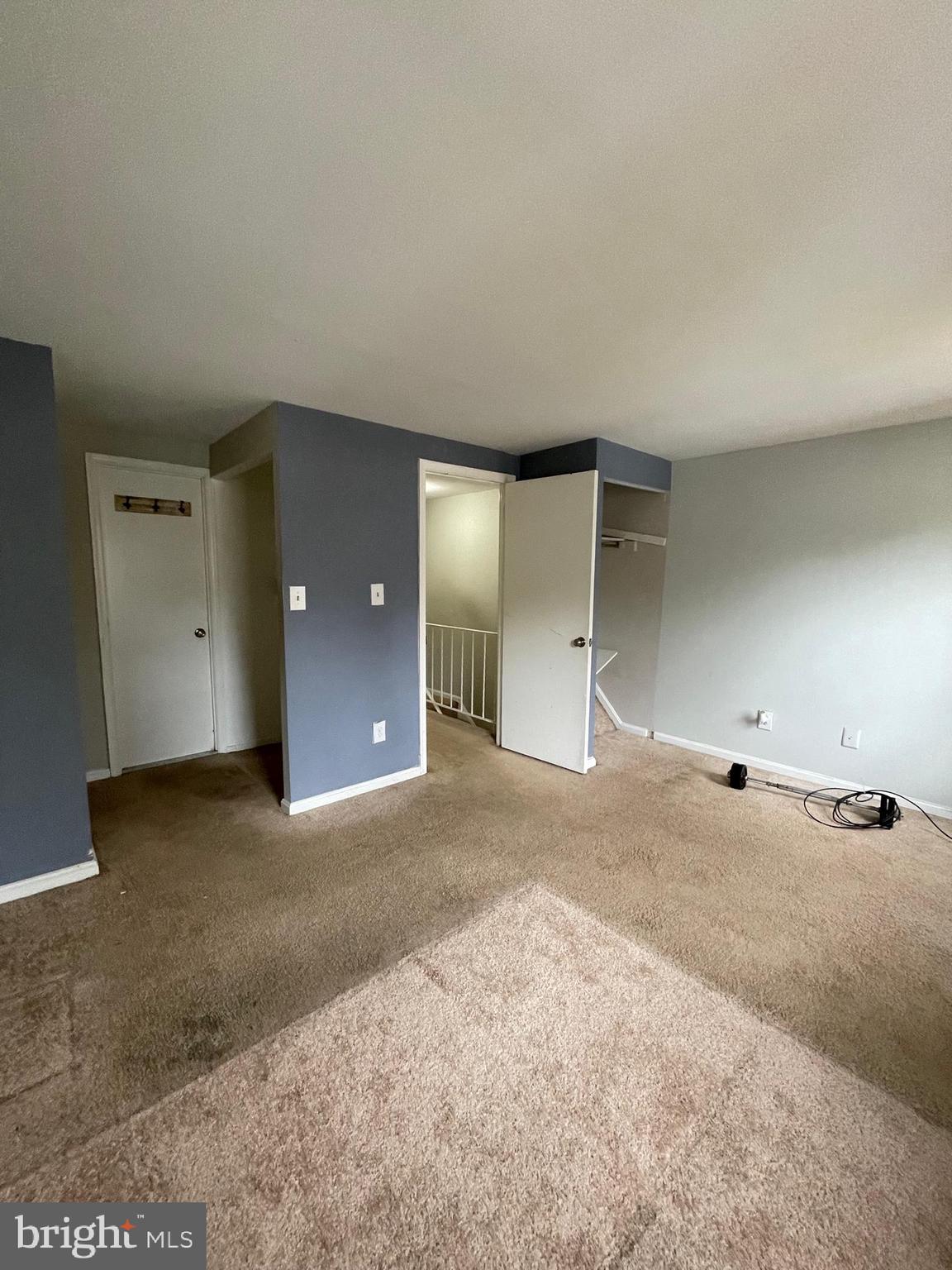 ESSEX PLACE - Residential