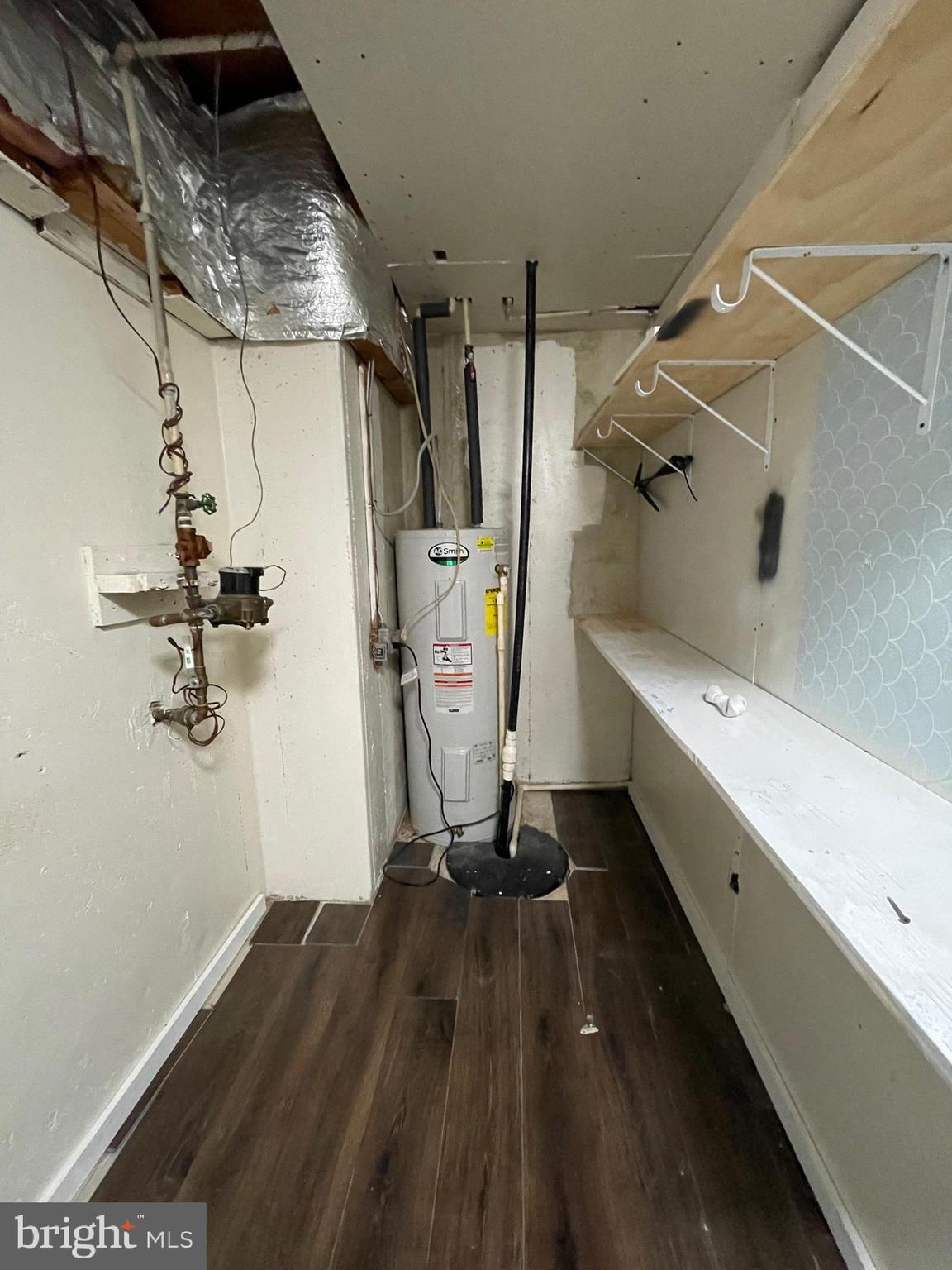 ESSEX PLACE - Residential