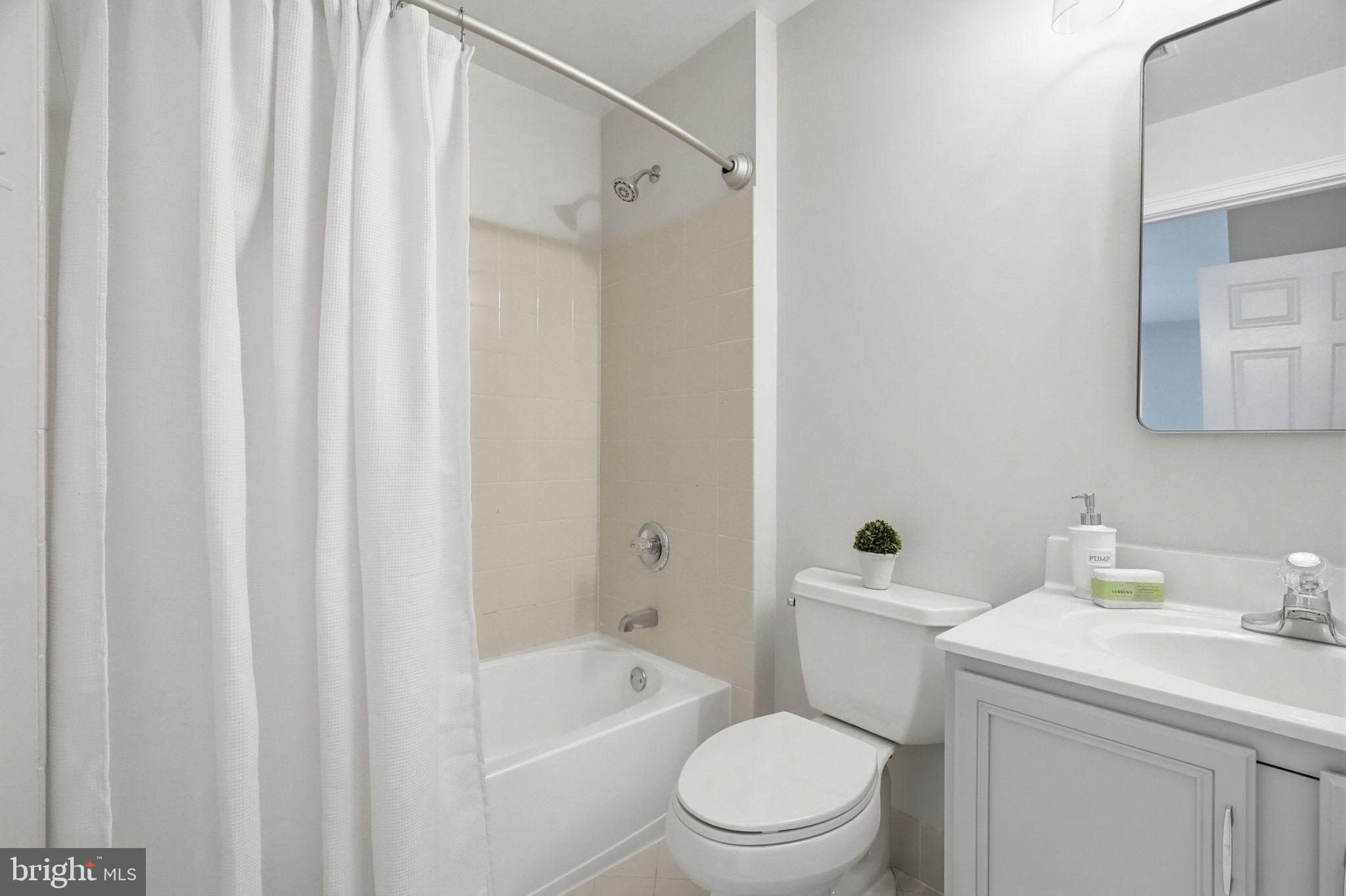 WESTTOWN CHASE - Residential