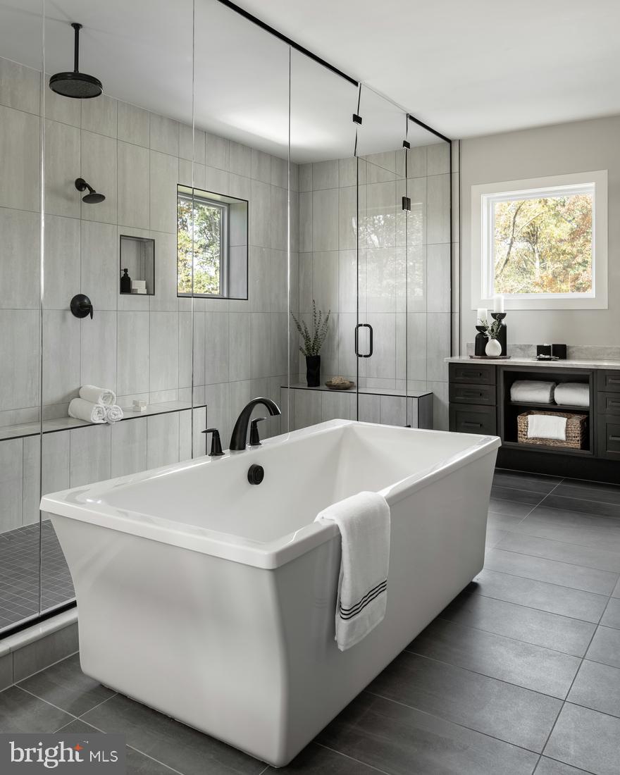 WILLOWCREEK - Residential