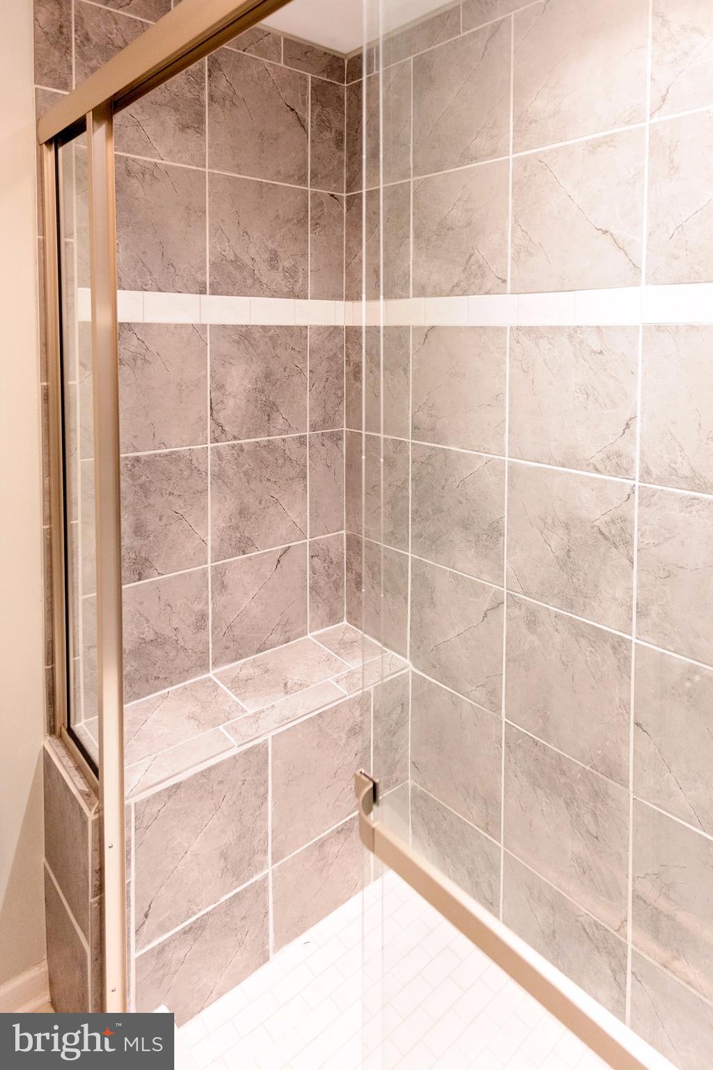 RED HILL - Residential