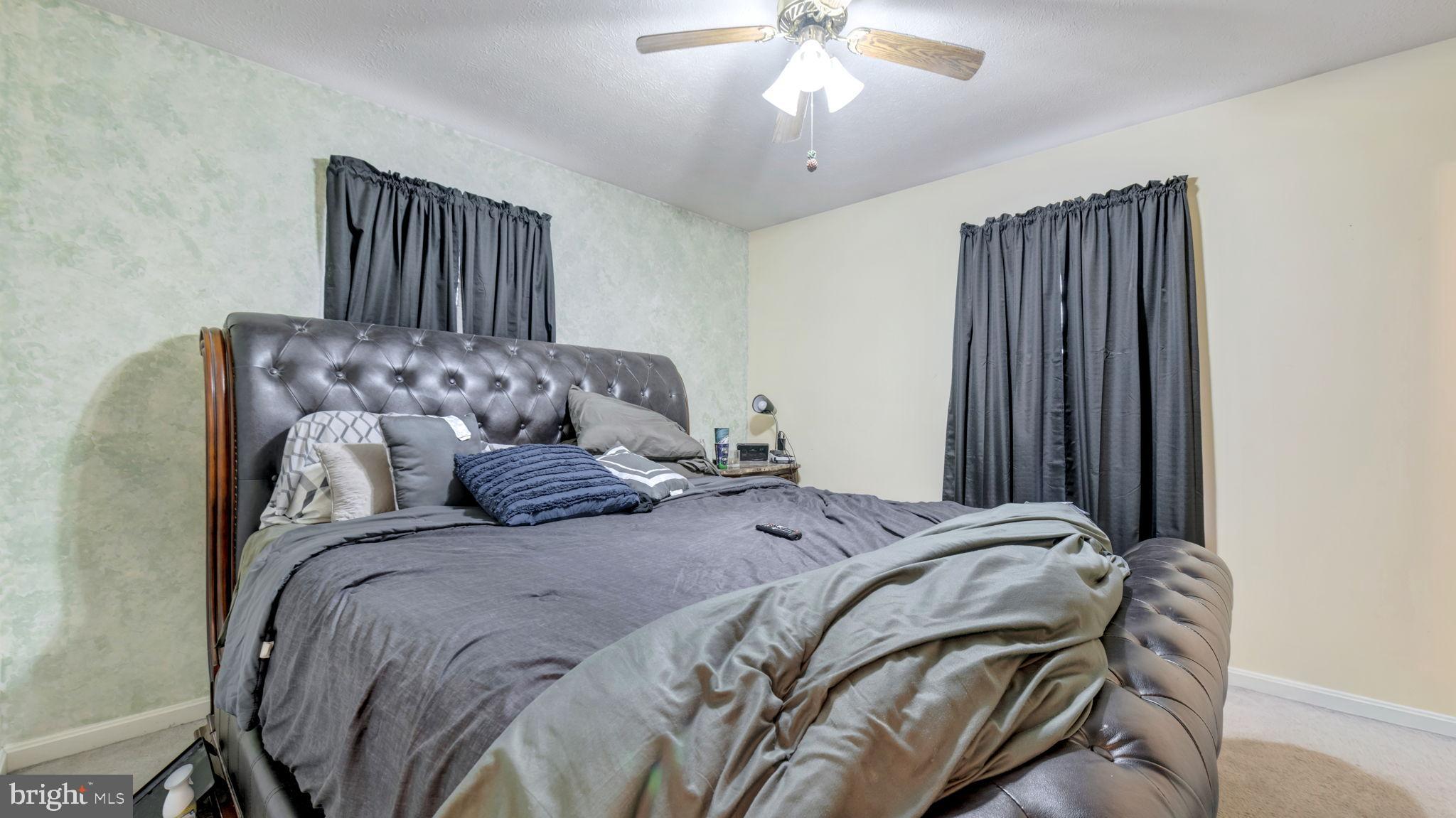 DORCHESTER - ST. CHARLES - Residential