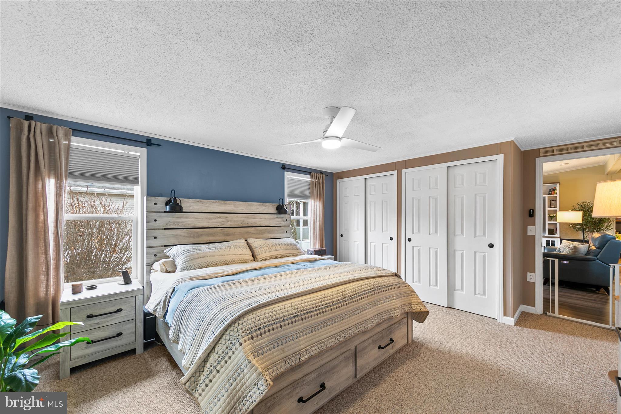 ANGOLA BEACH - Residential