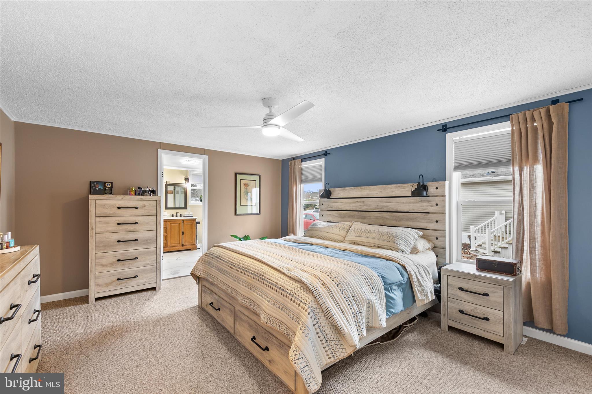 ANGOLA BEACH - Residential