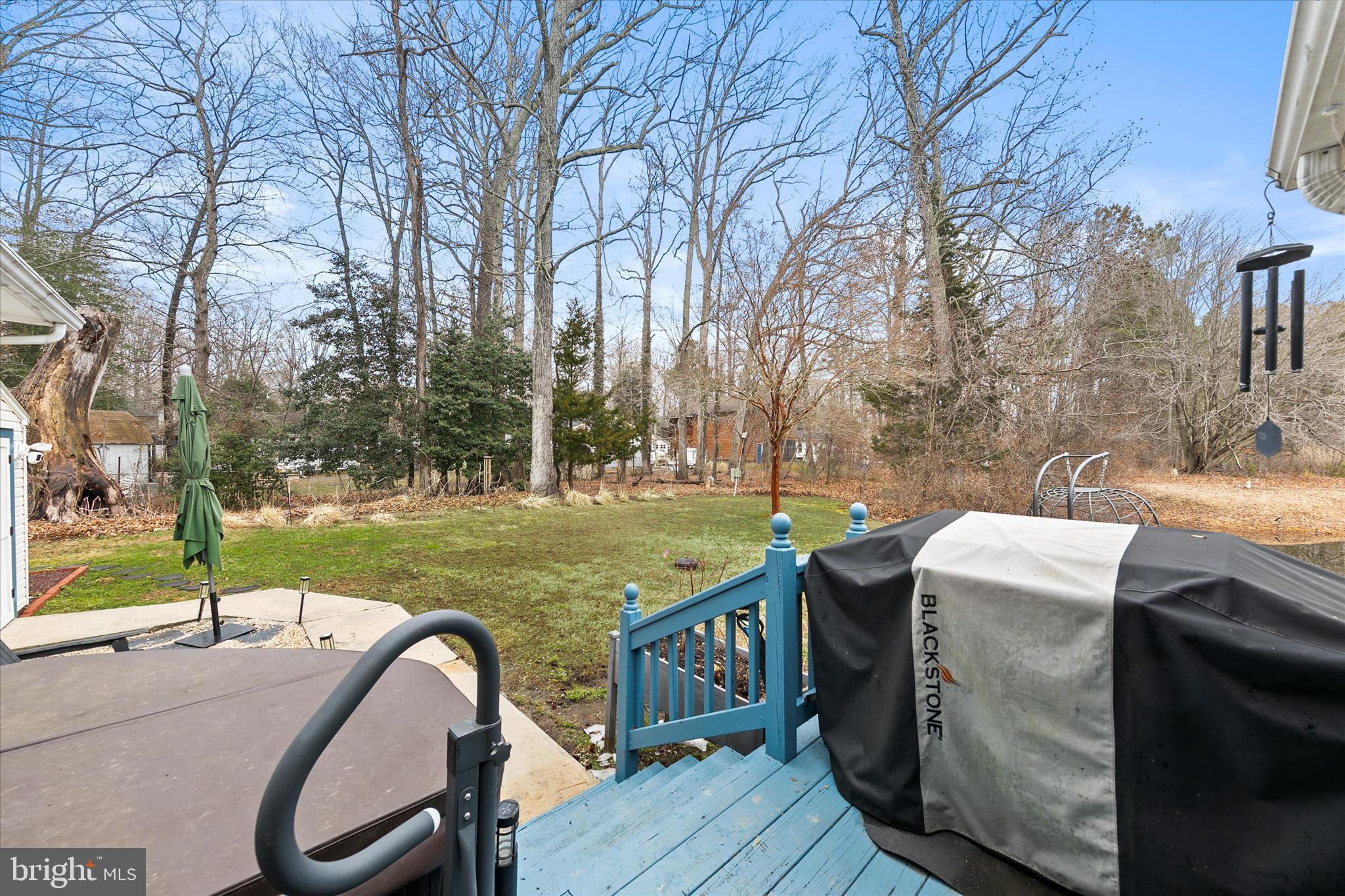 ANGOLA BEACH - Residential