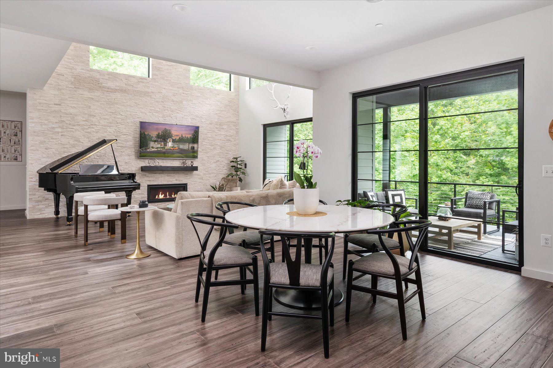 ATHLONE HILLS - Residential