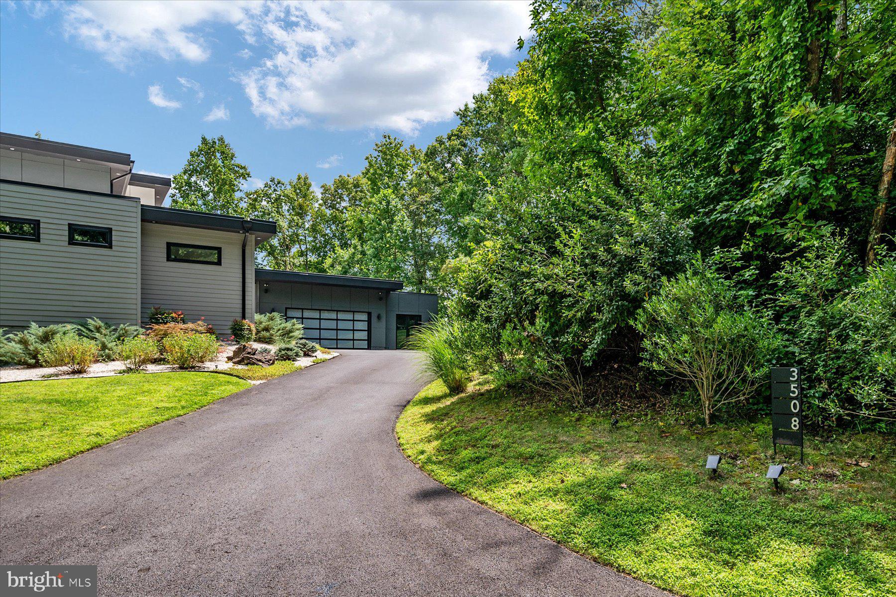 ATHLONE HILLS - Residential