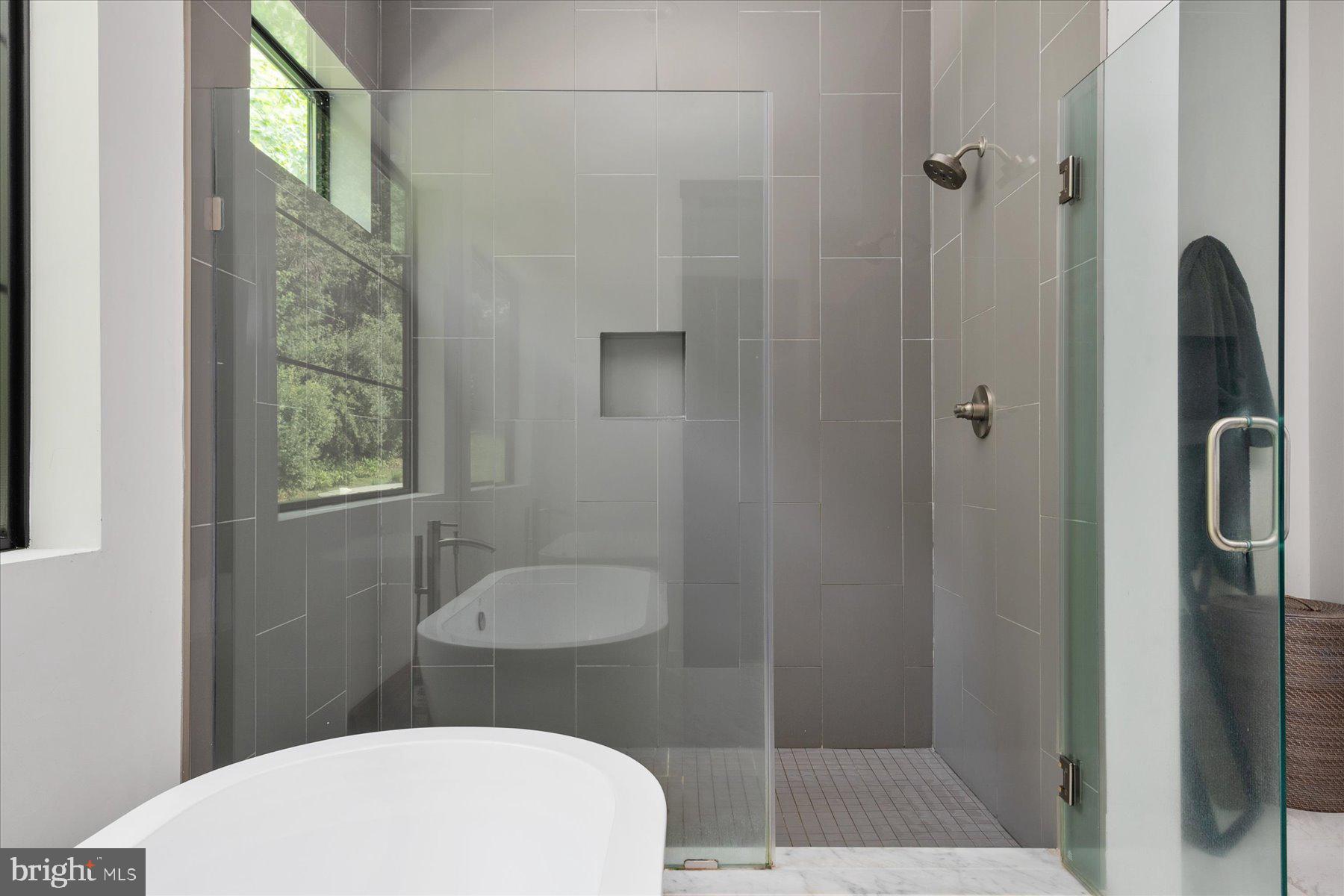 ATHLONE HILLS - Residential