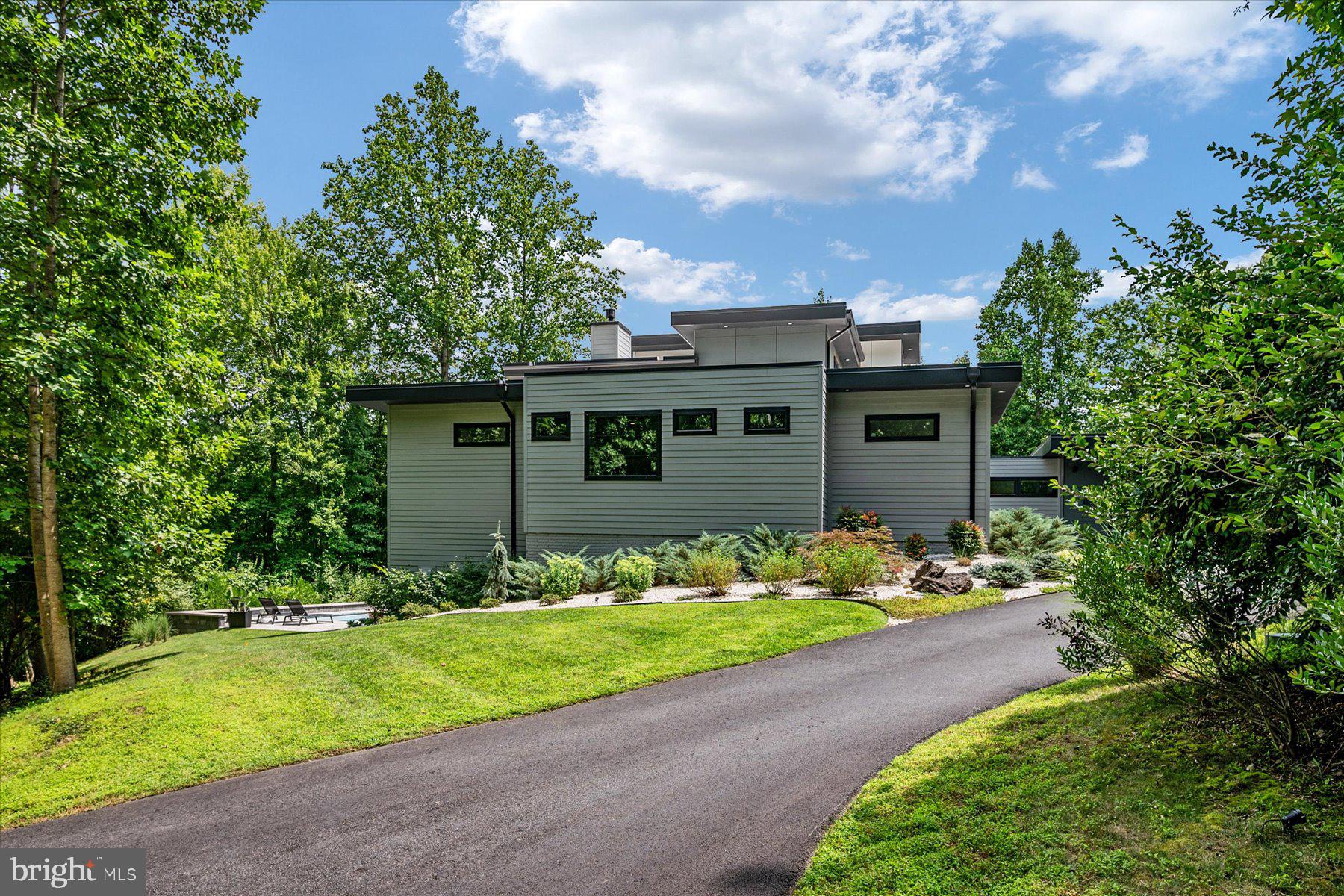 ATHLONE HILLS - Residential