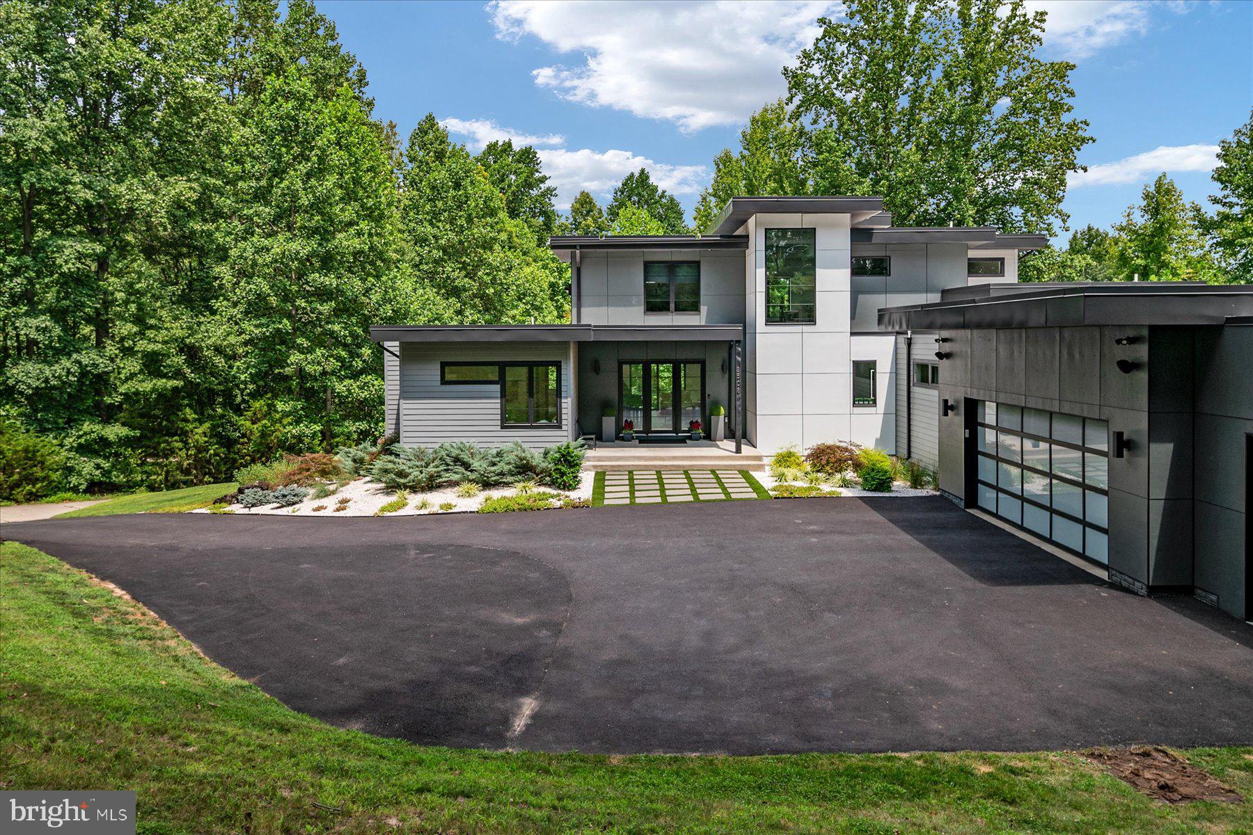 ATHLONE HILLS - Residential