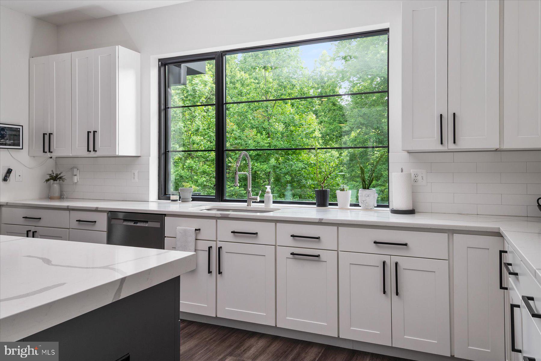 ATHLONE HILLS - Residential