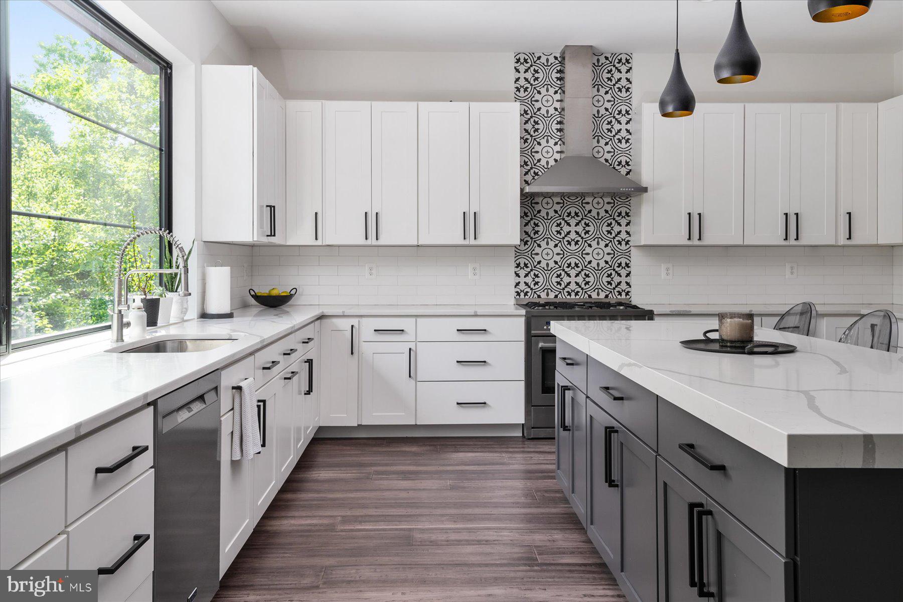 ATHLONE HILLS - Residential