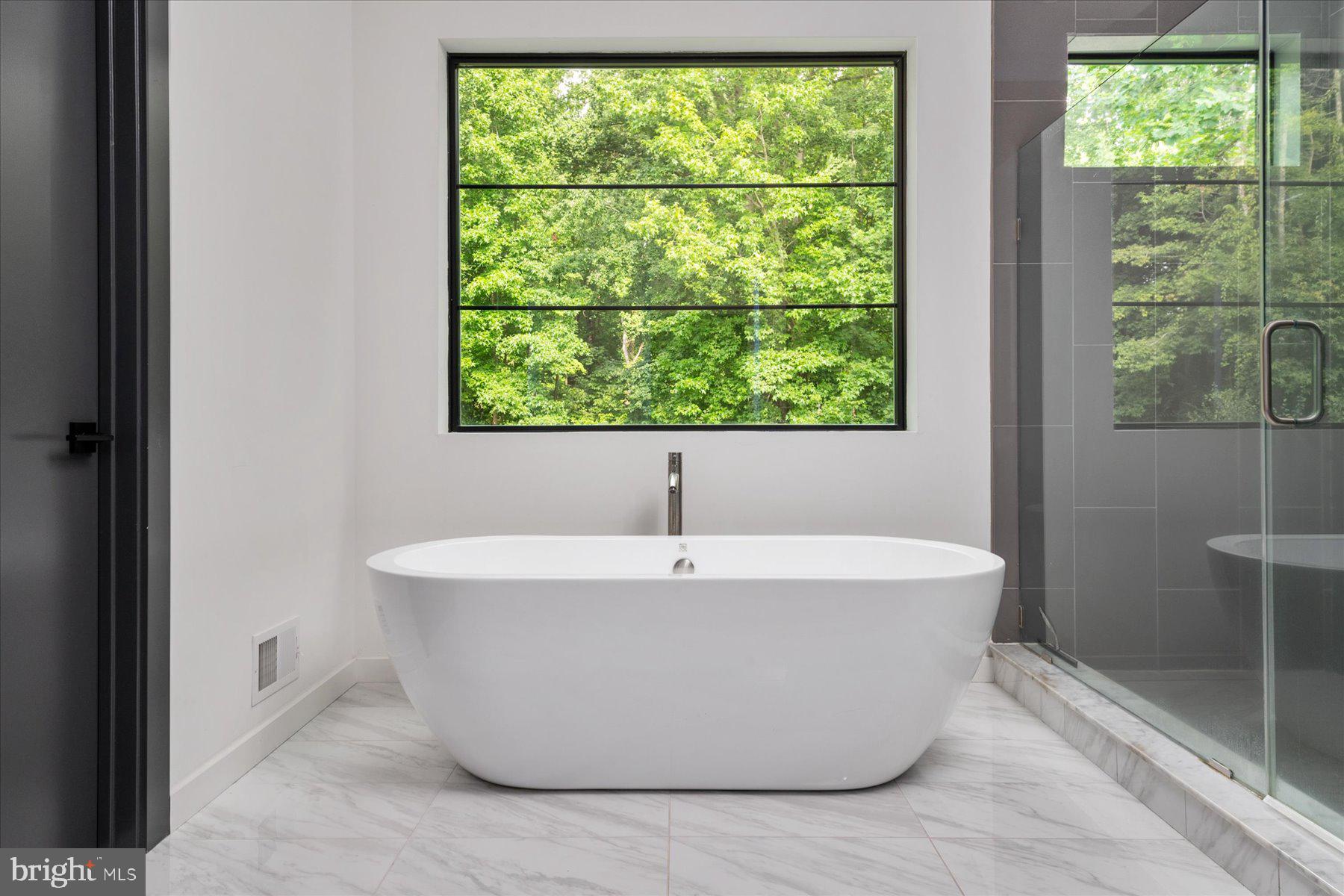 ATHLONE HILLS - Residential