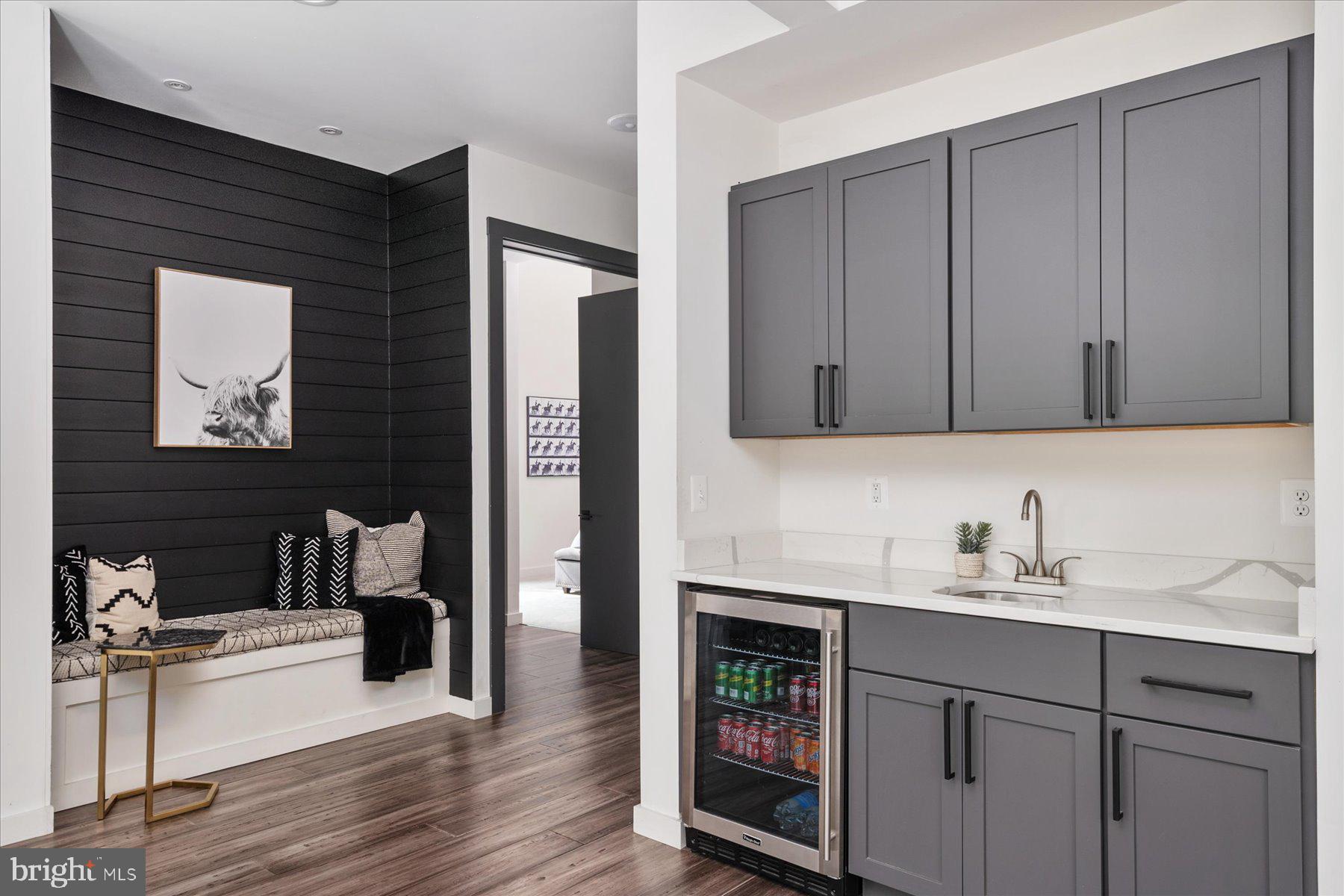 ATHLONE HILLS - Residential