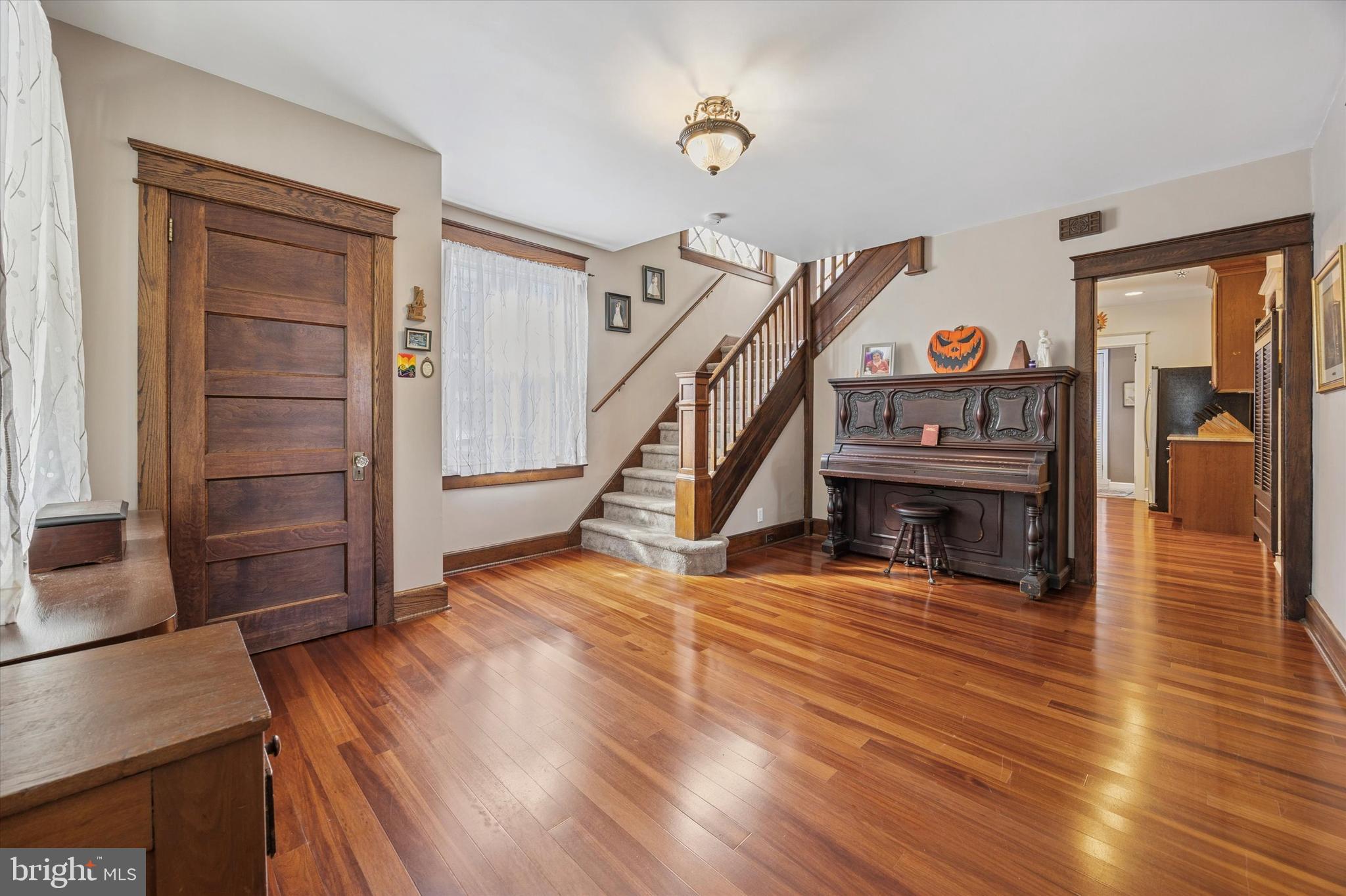 16 CHELTEN ROAD