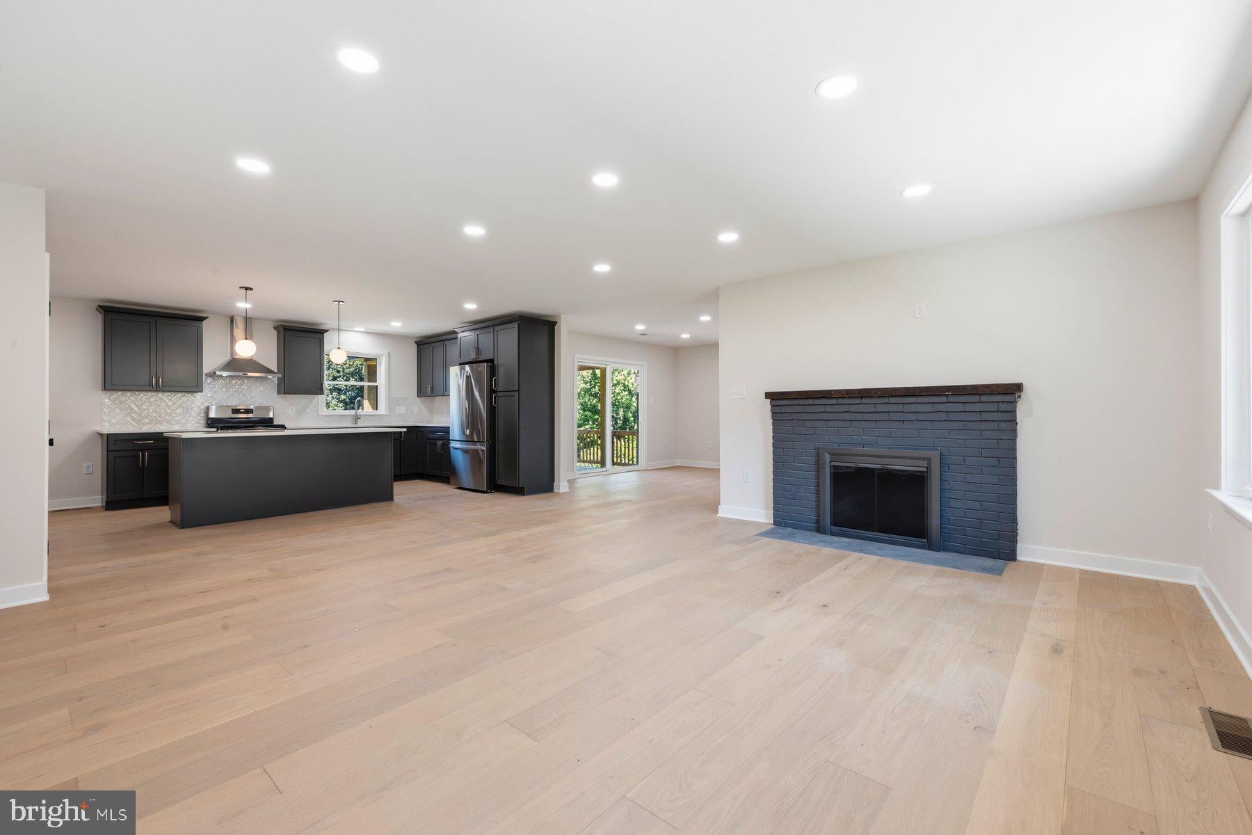 13132 MANOR DRIVE