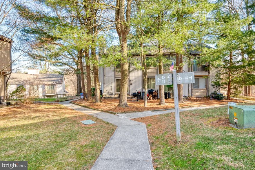 The seller has multiple offers at this time and is asking for Highest and Best with No Escalation Clauses by Thursday, February 23rd prior to 2pm. 
2 BEDROOM 1.5 BATH NEWLY RENOVATED TOWNHOME IN PARKVILLE.  Beautiful new kitchen with all new white cabinets, counter tops, stainless steel appliances, and backsplash.  The main level has been updated with new vinyl plank floors, fresh paint, and recessed lighting.  The two bedrooms are updated as well with vinyl plank floors and new decorative ceiling fans.  Enjoy the back deck that backs to wooded area for lots of shade!  The lower lever is finished with a laundry room and storage.  Move right in!