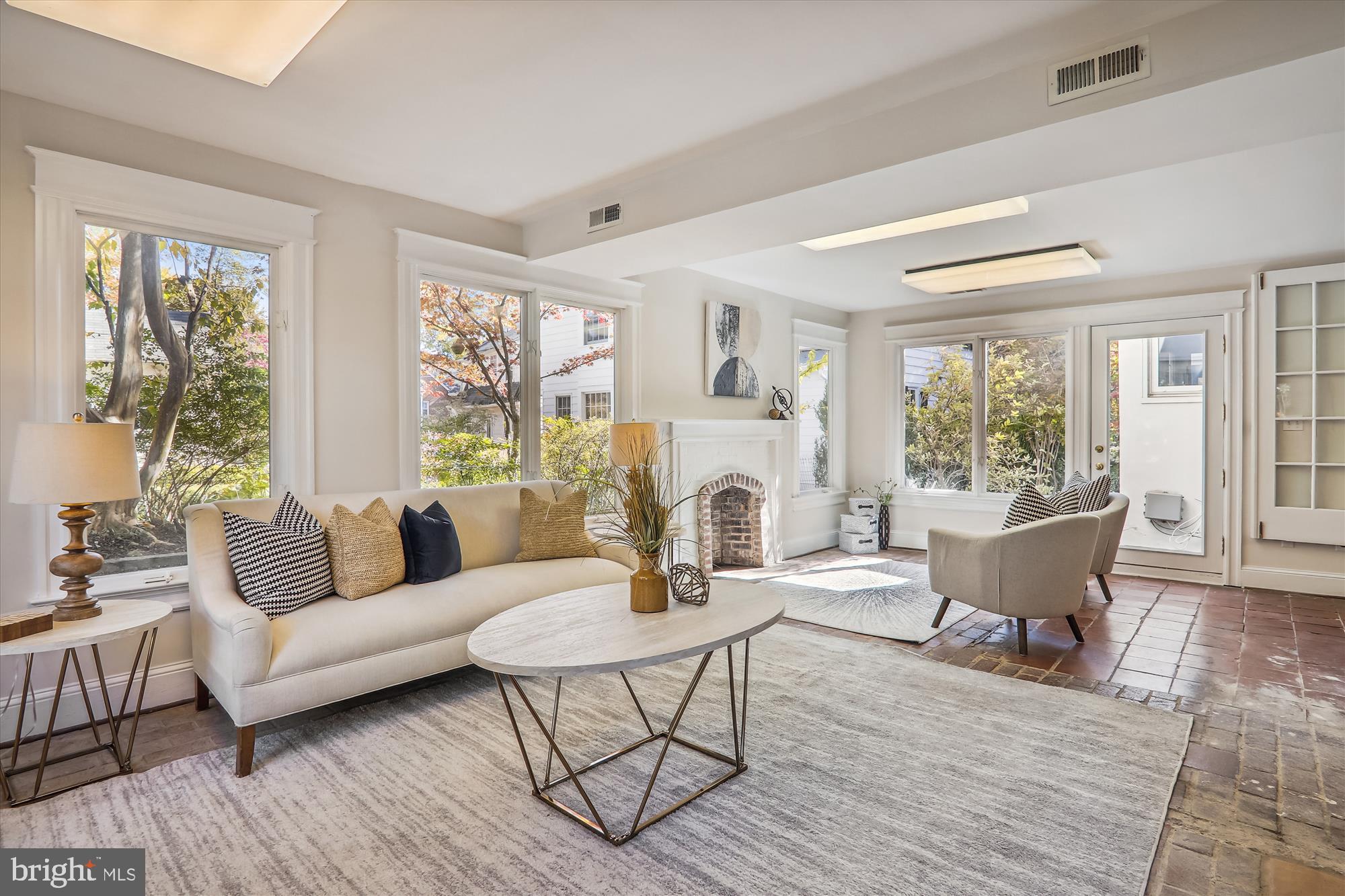 BATTERY PARK - Residential