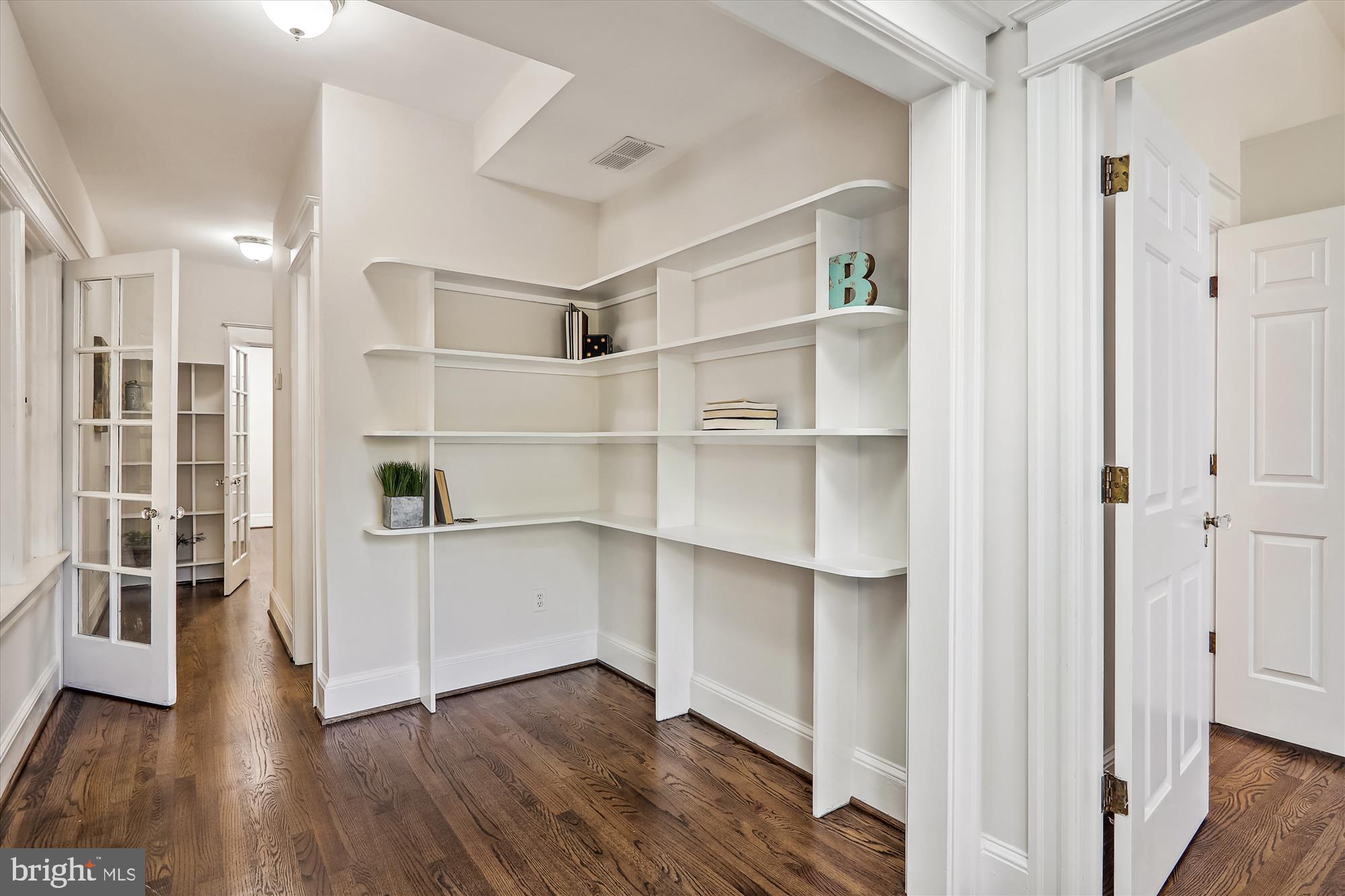 BATTERY PARK - Residential