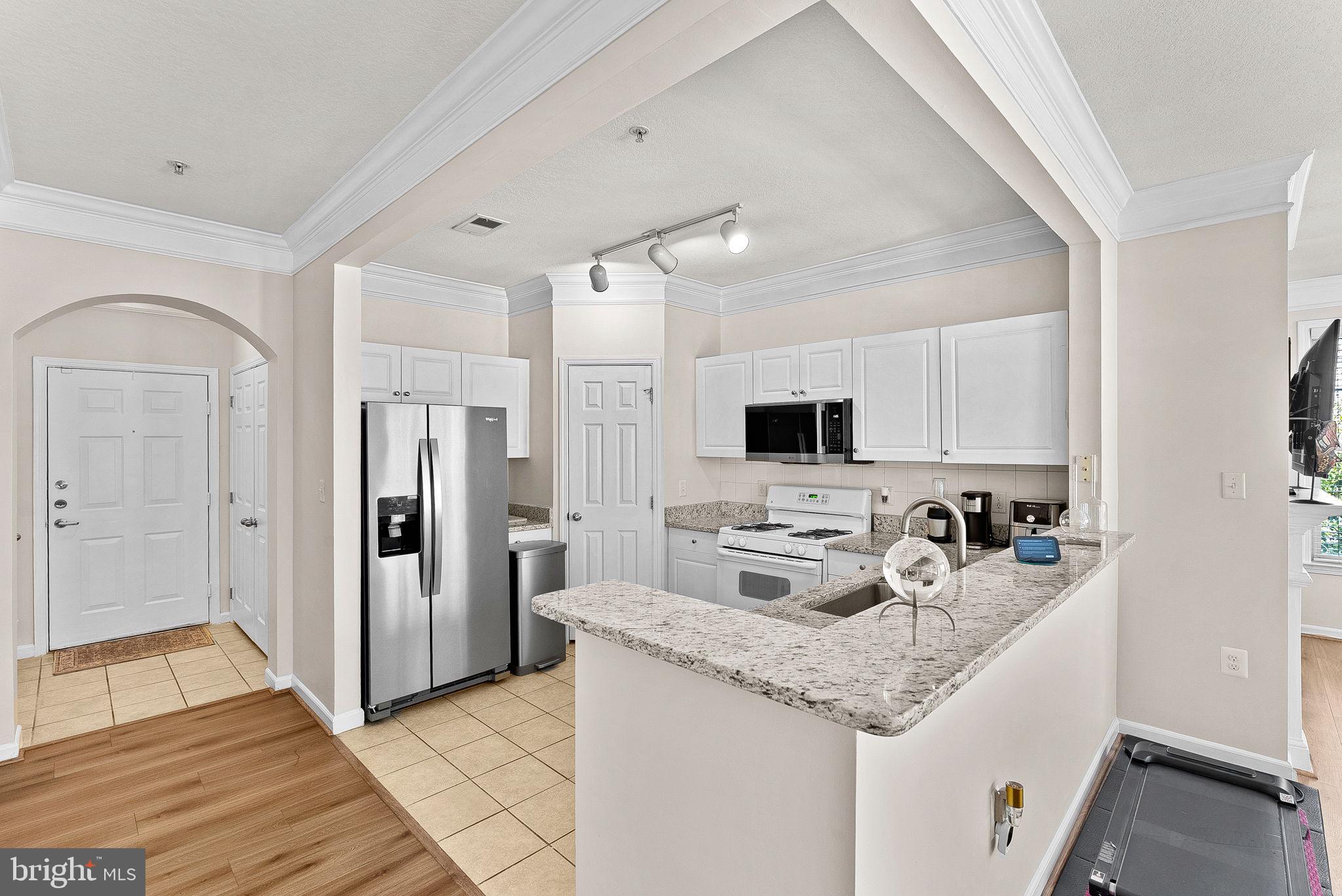 WESTCHESTER AT STRATFORD - Residential