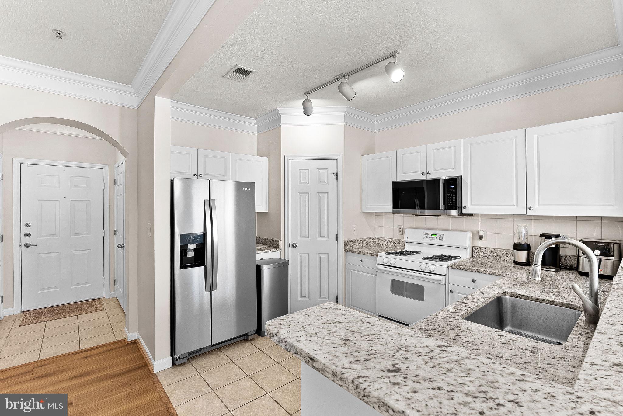 WESTCHESTER AT STRATFORD - Residential