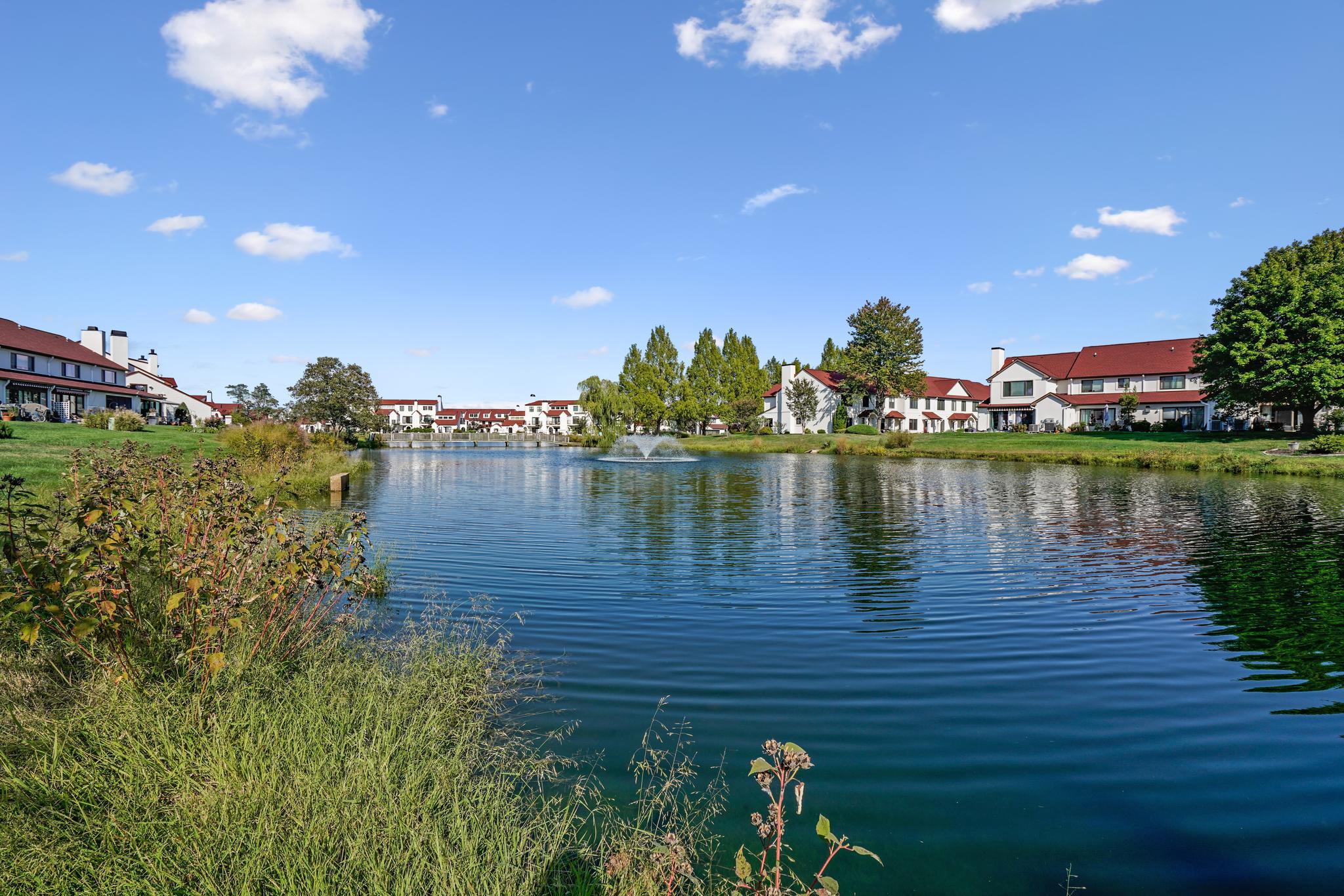 QUEENS LANDING - Residential