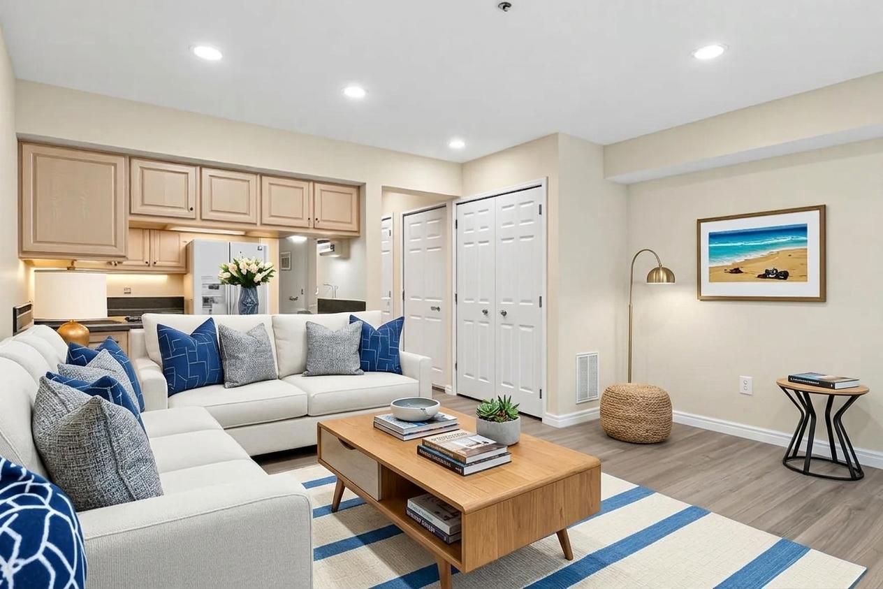 QUEENS LANDING - Residential
