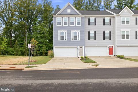 Photo of 4510 Dale Creek Way, WOODBRIDGE, VA 22193 (MLS # VAPW2118426)