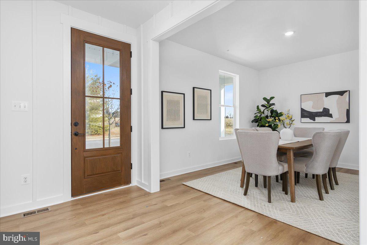 EMERALD FARM - Residential