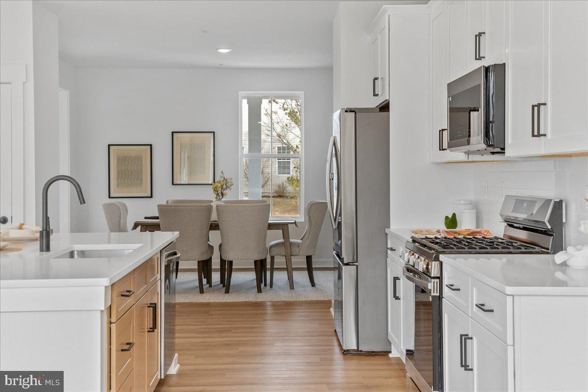 EMERALD FARM - Residential