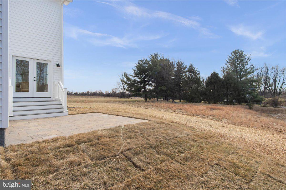 EMERALD FARM - Residential