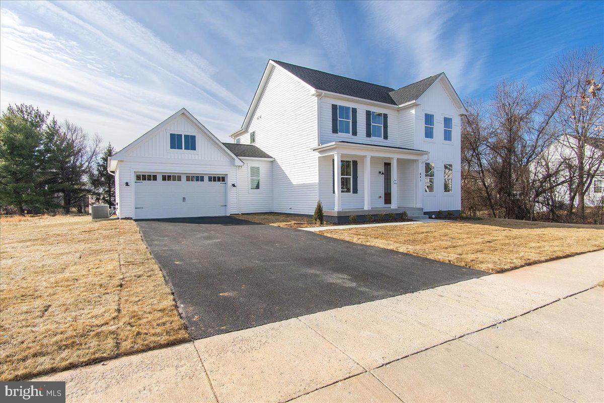 EMERALD FARM - Residential