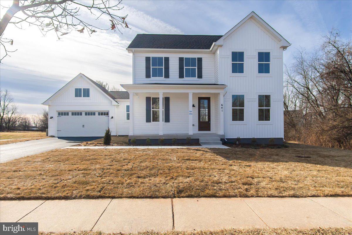 EMERALD FARM - Residential