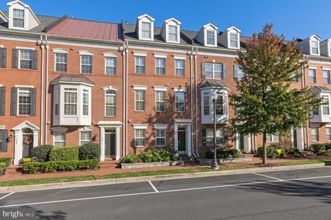 Photo of 306 Cameron Boulevard, ALEXANDRIA, VA 22304 (MLS # VAAX2066838)