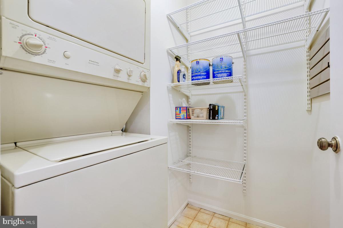 GREENS AT LEISURE WORLD - Residential