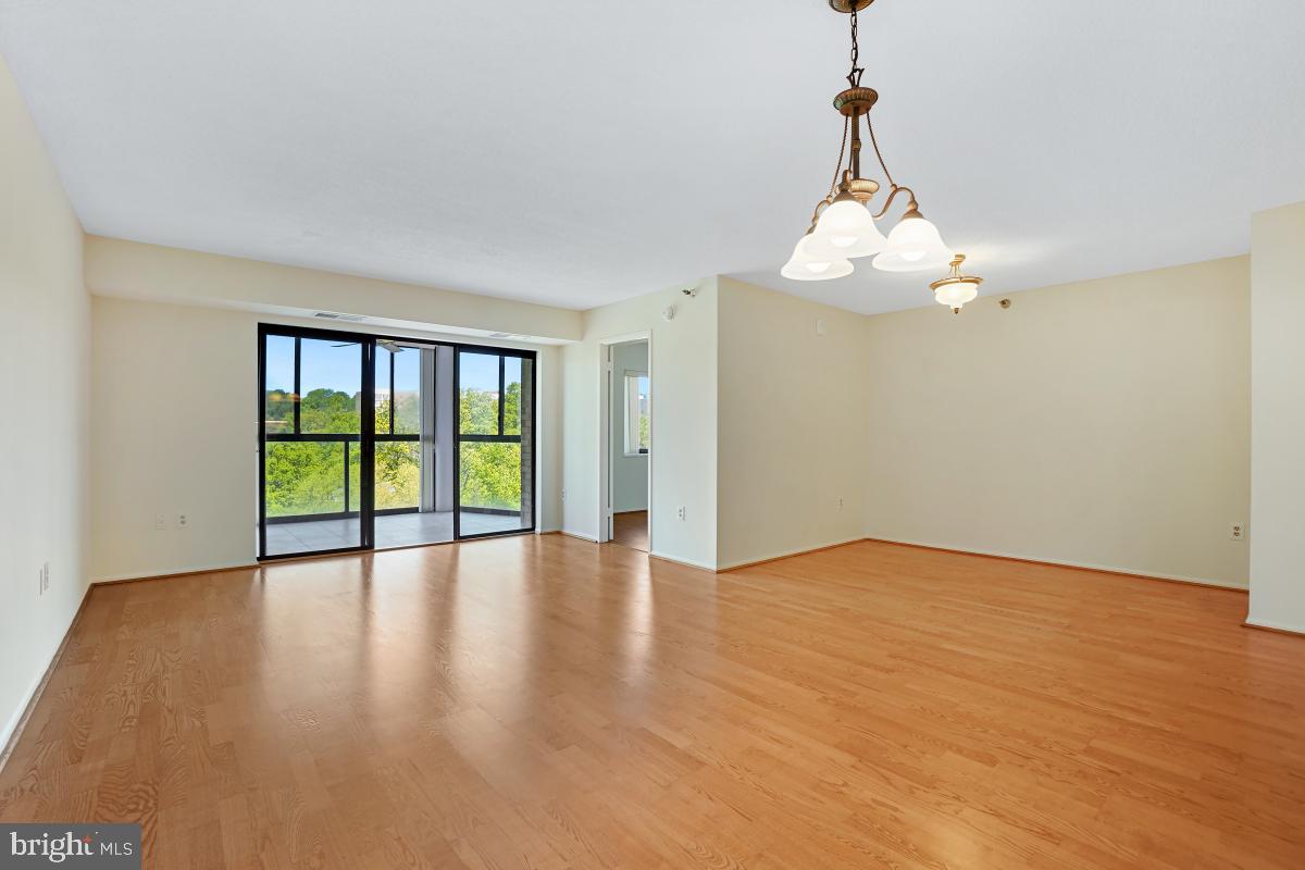 GREENS AT LEISURE WORLD - Residential