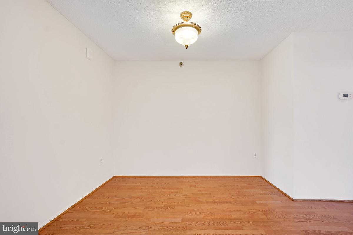 GREENS AT LEISURE WORLD - Residential