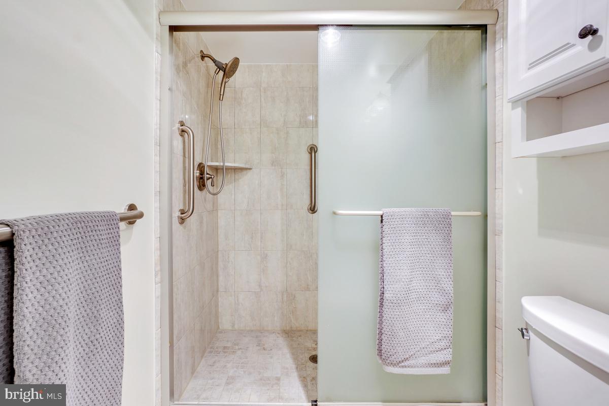 GREENS AT LEISURE WORLD - Residential