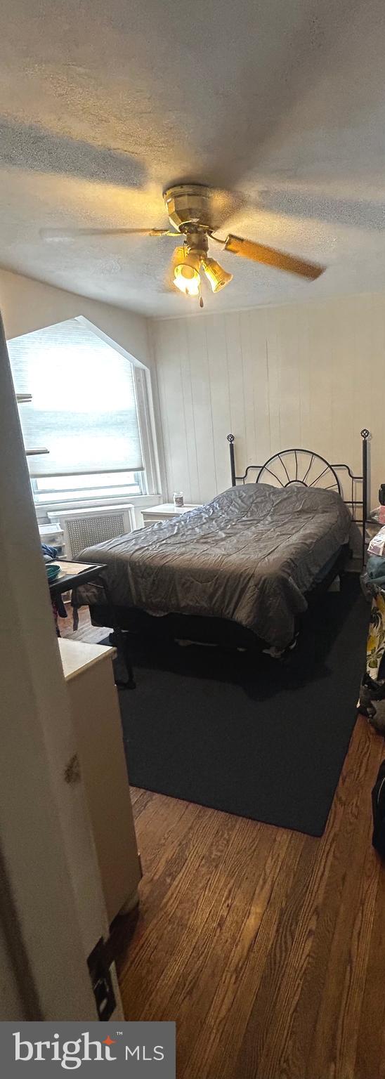 WEST OAK LANE - Residential