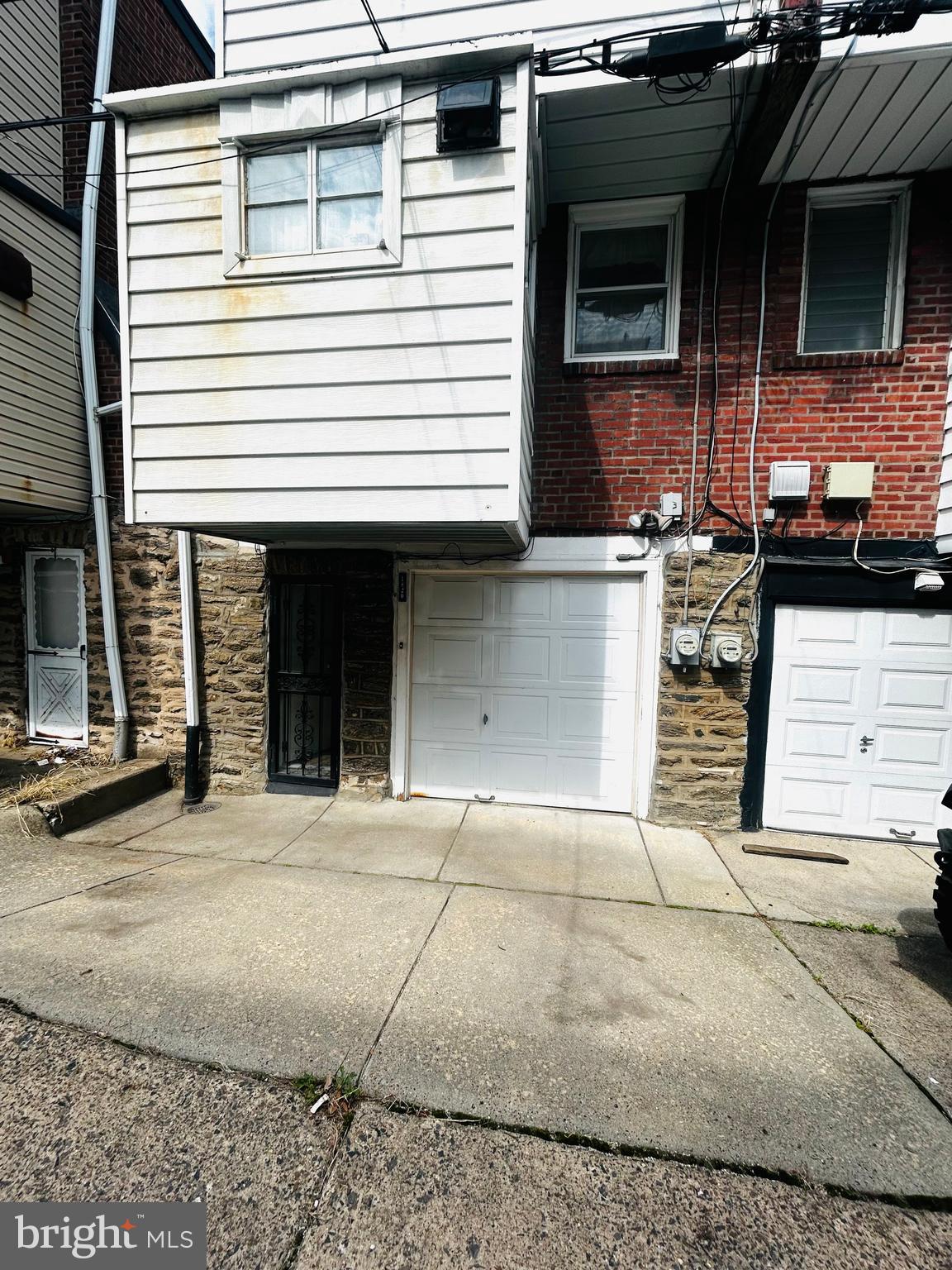 WEST OAK LANE - Residential