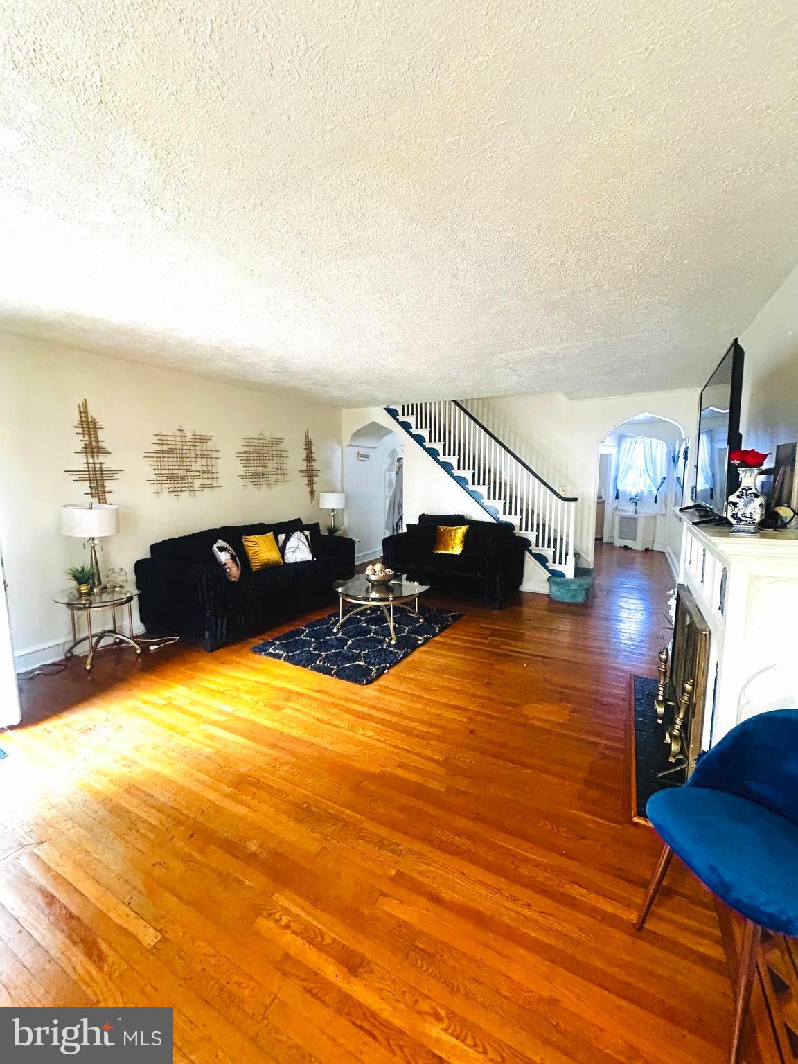 WEST OAK LANE - Residential