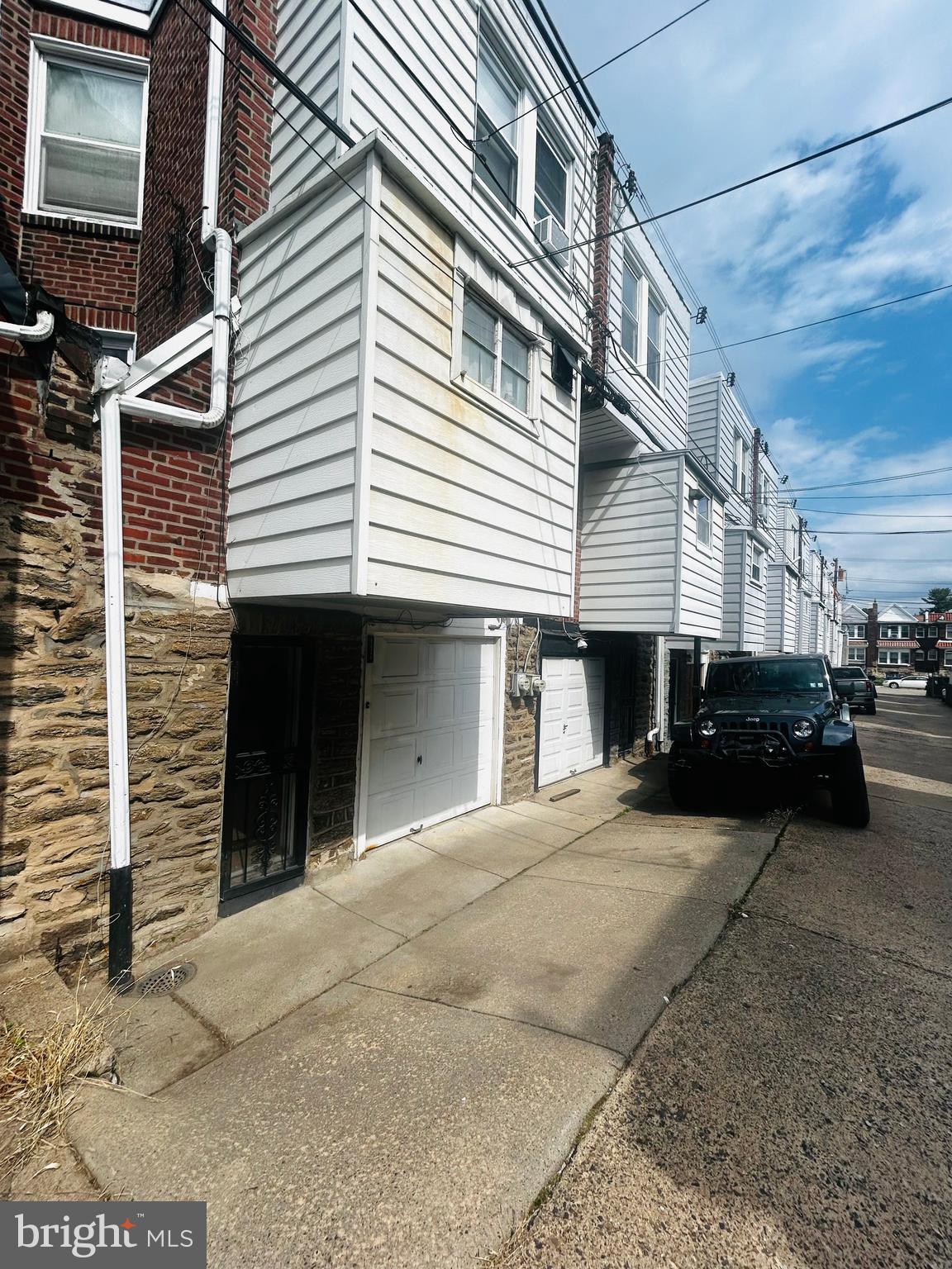 WEST OAK LANE - Residential