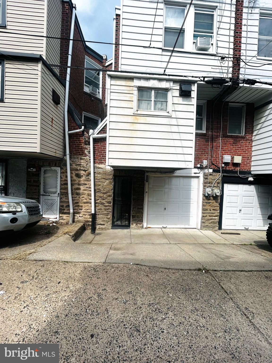 WEST OAK LANE - Residential