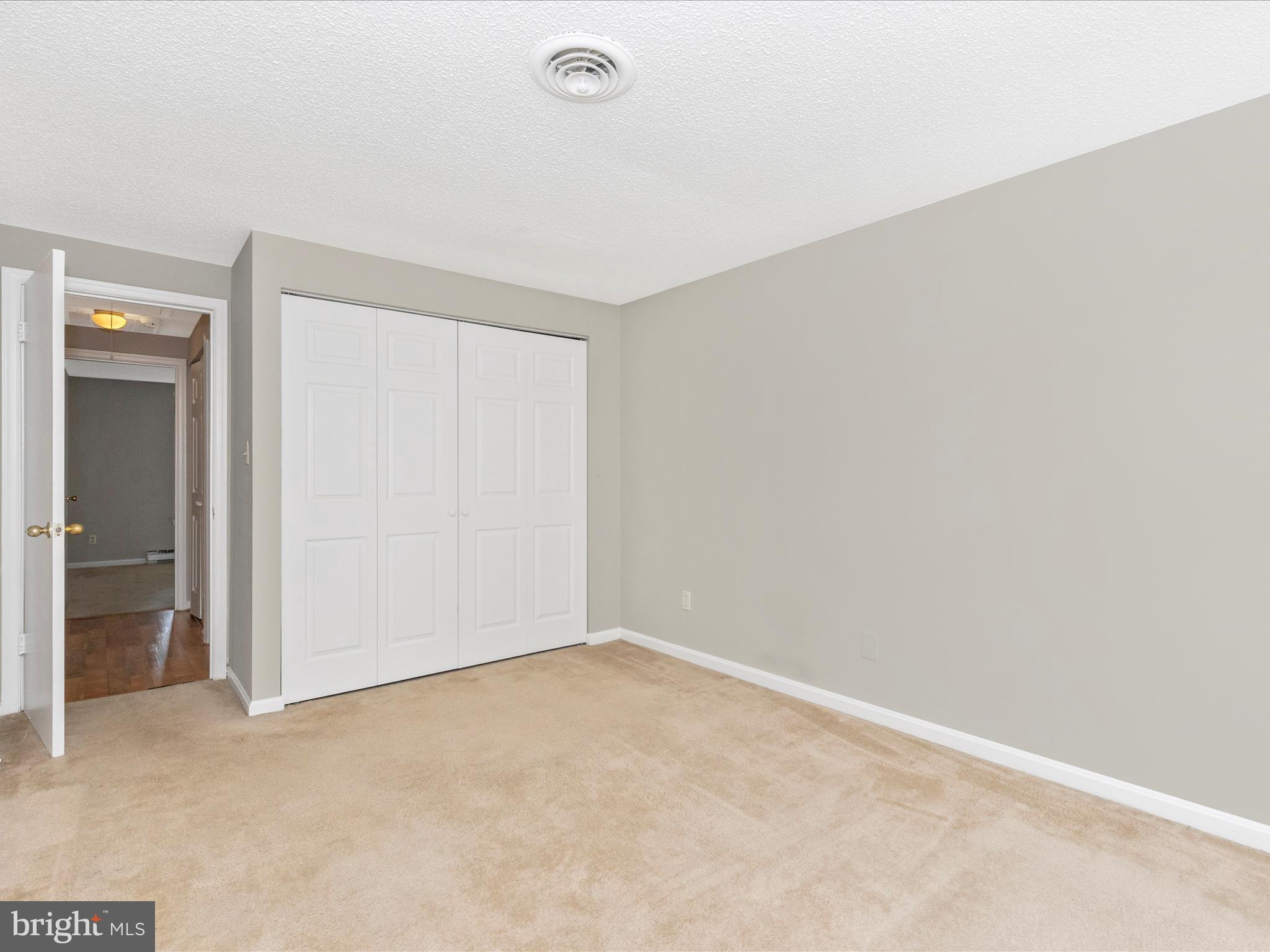 FREDERICKTOWNE VILLAGE - Residential Lease