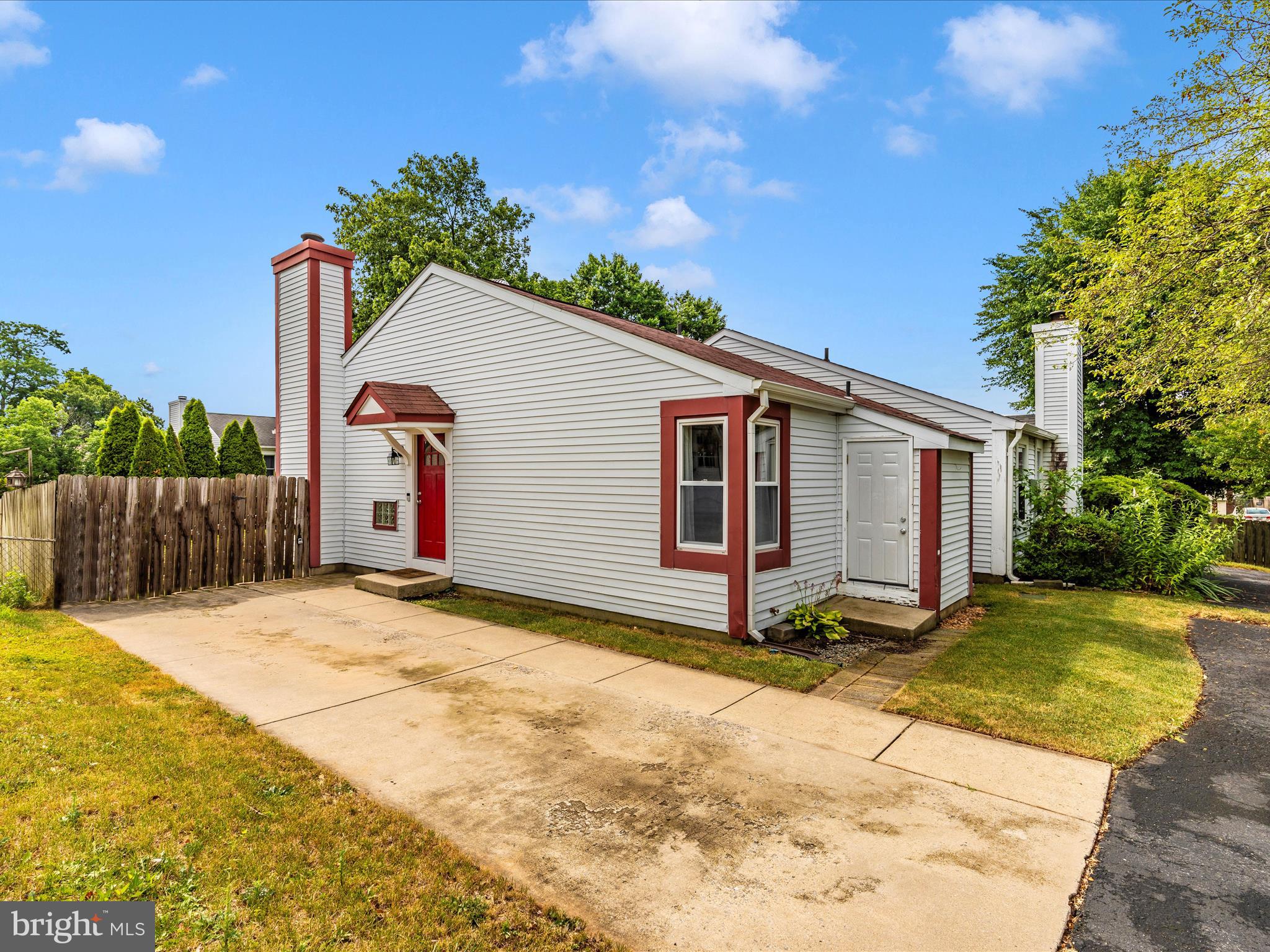 FREDERICKTOWNE VILLAGE - Residential Lease