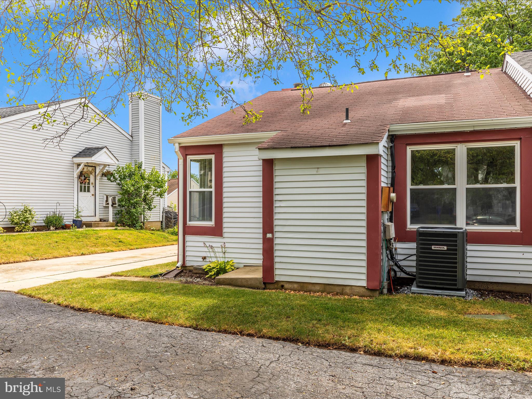 FREDERICKTOWNE VILLAGE - Residential Lease